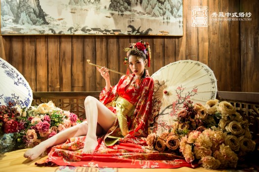 中式禮服,中式秀禾服,中式龍鳳褂,中式婚紗,中式婚紗推薦,龍鳳褂推薦,中式禮服出租,中式婚紗訂製,秀禾服出租,龍鳳褂款式,秀禾服,龍鳳褂