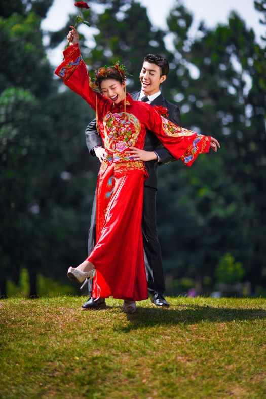 中式禮服,中式秀禾服,中式龍鳳褂,中式婚紗,中式婚紗推薦,龍鳳褂推薦,中式禮服出租,中式婚紗訂製,秀禾服出租,龍鳳褂款式,秀禾服,龍鳳褂