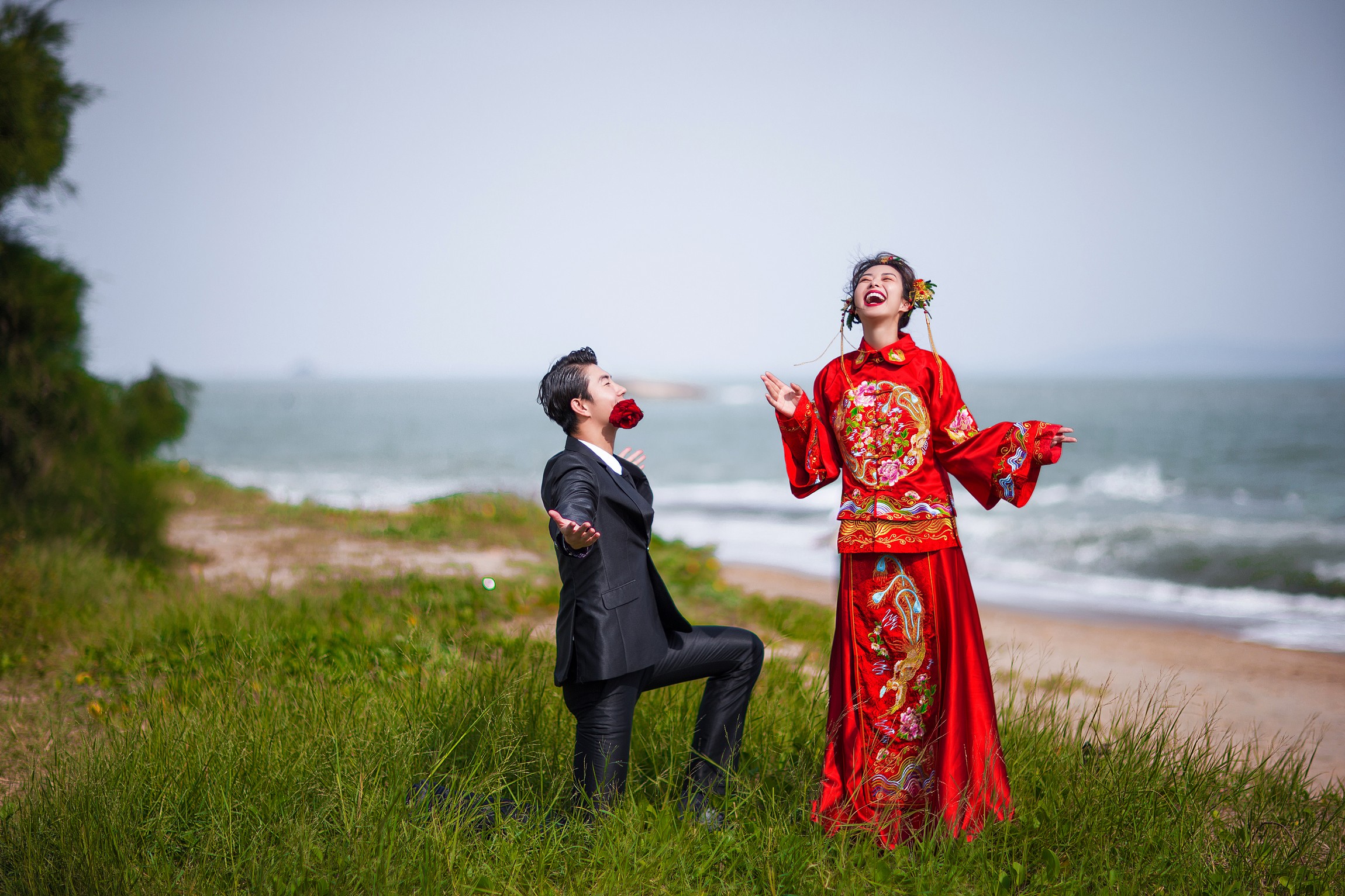 中式禮服,中式秀禾服,中式龍鳳褂,中式婚紗,中式婚紗推薦,龍鳳褂推薦,中式禮服出租,中式婚紗訂製,秀禾服出租,龍鳳褂款式,秀禾服,龍鳳褂