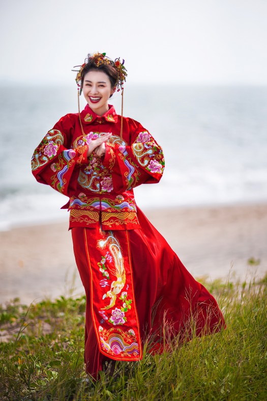 中式禮服,中式秀禾服,中式龍鳳褂,中式婚紗,中式婚紗推薦,龍鳳褂推薦,中式禮服出租,中式婚紗訂製,秀禾服出租,龍鳳褂款式,秀禾服,龍鳳褂