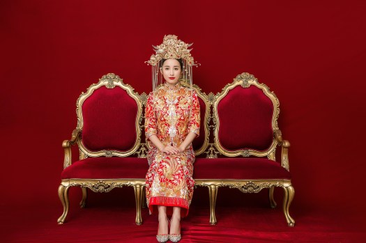 中式禮服,中式秀禾服,中式龍鳳褂,中式婚紗,中式婚紗推薦,龍鳳褂推薦,中式禮服出租,中式婚紗訂製,秀禾服出租,龍鳳褂款式,秀禾服,龍鳳褂