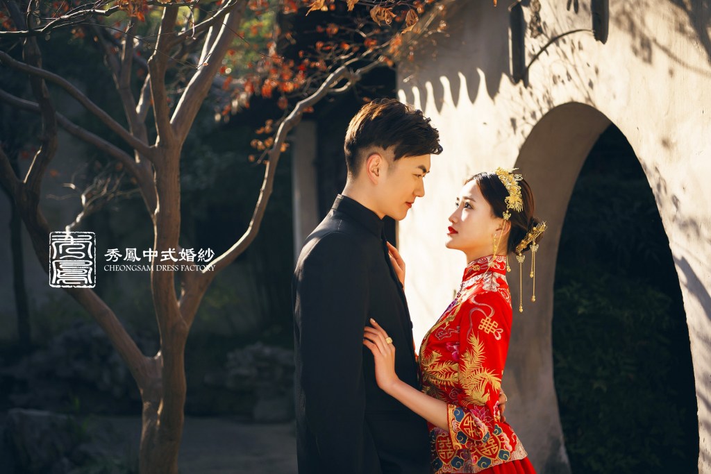 中式禮服,中式秀禾服,中式龍鳳褂,中式婚紗,中式婚紗推薦,龍鳳褂推薦,中式禮服出租,中式婚紗訂製,秀禾服出租,龍鳳褂款式,秀禾服,龍鳳褂