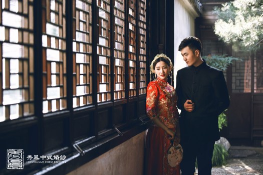 中式禮服,中式秀禾服,中式龍鳳褂,中式婚紗,中式婚紗推薦,龍鳳褂推薦,中式禮服出租,中式婚紗訂製,秀禾服出租,龍鳳褂款式,秀禾服,龍鳳褂