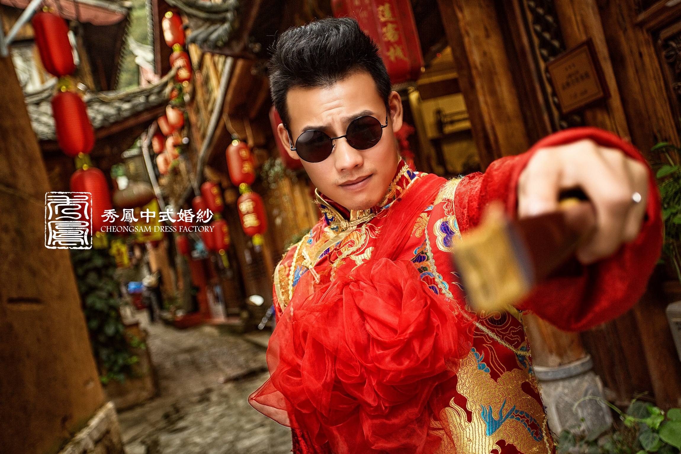 中式禮服,中式秀禾服,中式龍鳳褂,中式婚紗,中式婚紗推薦,龍鳳褂推薦,中式禮服出租,中式婚紗訂製,秀禾服出租,龍鳳褂款式,秀禾服,龍鳳褂