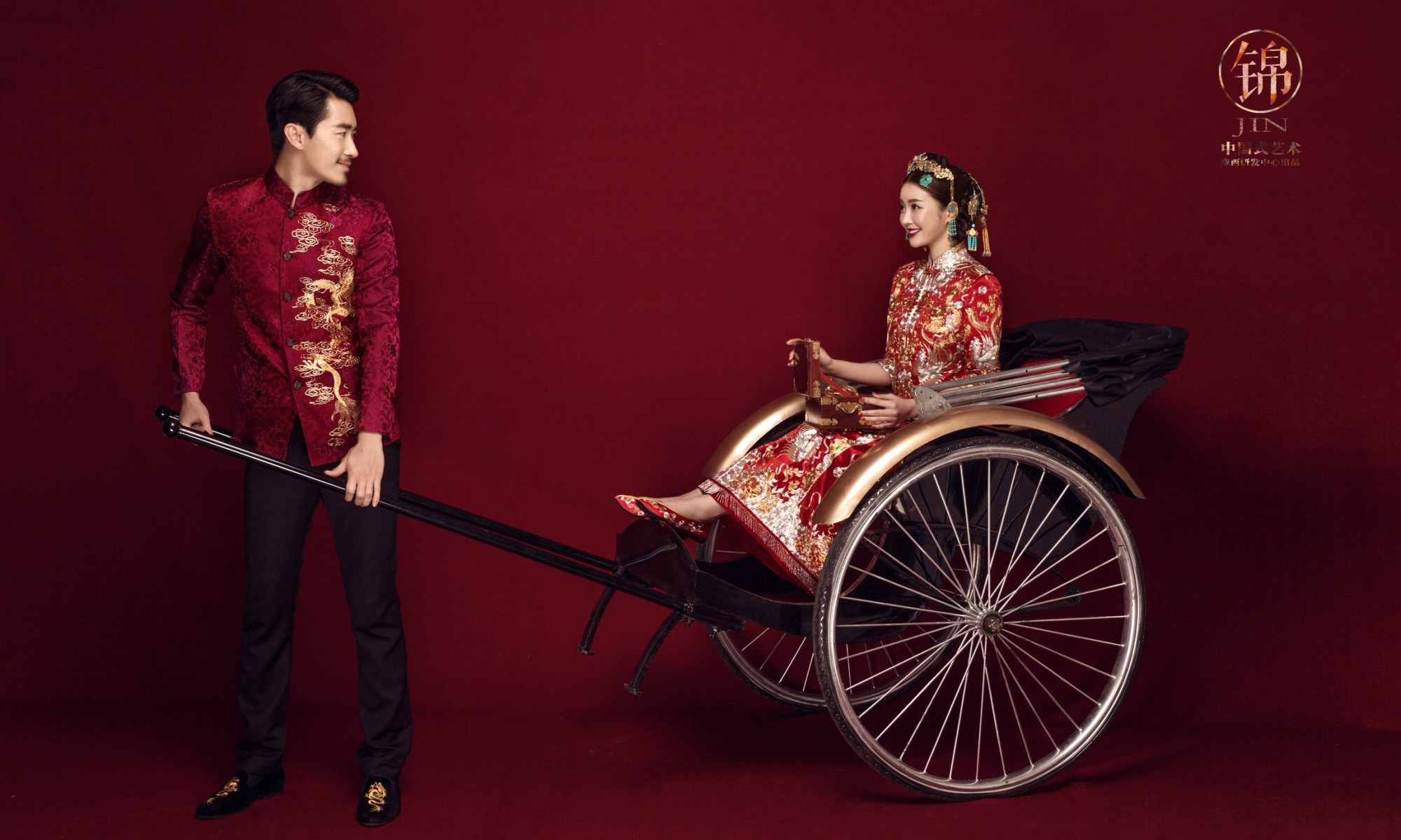 中式禮服,中式秀禾服,中式龍鳳褂,中式婚紗,中式婚紗推薦,龍鳳褂推薦,中式禮服出租,中式婚紗訂製,秀禾服出租,龍鳳褂款式,秀禾服,龍鳳褂