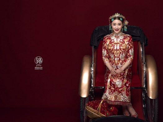 中式禮服,中式秀禾服,中式龍鳳褂,中式婚紗,中式婚紗推薦,龍鳳褂推薦,中式禮服出租,中式婚紗訂製,秀禾服出租,龍鳳褂款式,秀禾服,龍鳳褂