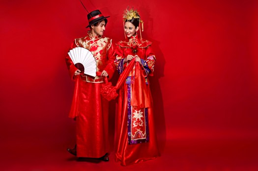 中式禮服,中式秀禾服,中式龍鳳褂,中式婚紗,中式婚紗推薦,龍鳳褂推薦,中式禮服出租,中式婚紗訂製,秀禾服出租,龍鳳褂款式,秀禾服,龍鳳褂