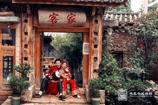 中式禮服,中式秀禾服,中式龍鳳褂,中式婚紗,中式婚紗推薦,龍鳳褂推薦,中式禮服出租,中式婚紗訂製,秀禾服出租,龍鳳褂款式,秀禾服,龍鳳褂