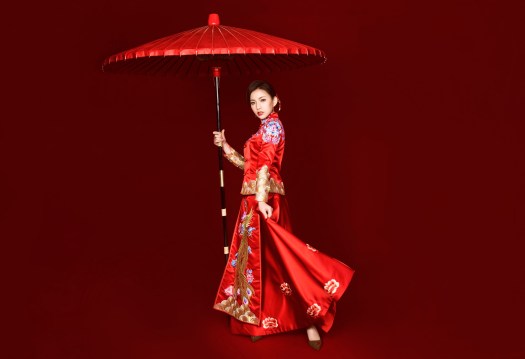 中式禮服,中式秀禾服,中式龍鳳褂,中式婚紗,中式婚紗推薦,龍鳳褂推薦,中式禮服出租,中式婚紗訂製,秀禾服出租,龍鳳褂款式,秀禾服,龍鳳褂