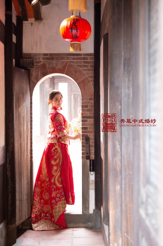 中式禮服,中式秀禾服,中式龍鳳褂,中式婚紗,中式婚紗推薦,龍鳳褂推薦,中式禮服出租,中式婚紗訂製,秀禾服出租,龍鳳褂款式,秀禾服,龍鳳褂