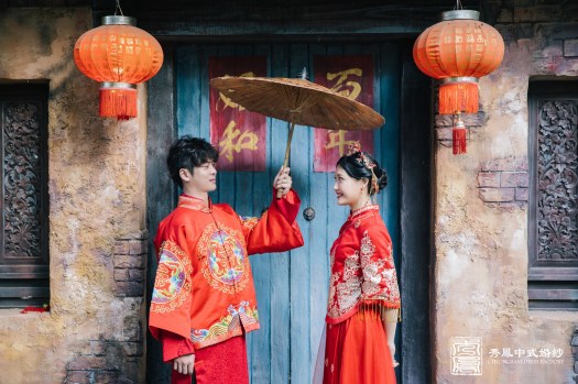 中式禮服,中式秀禾服,中式龍鳳褂,中式婚紗,中式婚紗推薦,龍鳳褂推薦,中式禮服出租,中式婚紗訂製,秀禾服出租,龍鳳褂款式,秀禾服,龍鳳褂