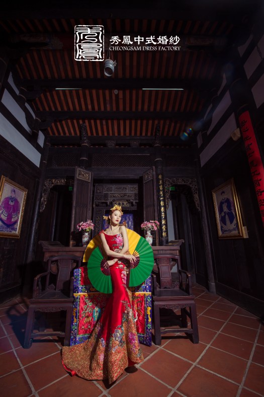 中式禮服,中式秀禾服,中式龍鳳褂,中式婚紗,中式婚紗推薦,龍鳳褂推薦,中式禮服出租,中式婚紗訂製,秀禾服出租,龍鳳褂款式,秀禾服,龍鳳褂