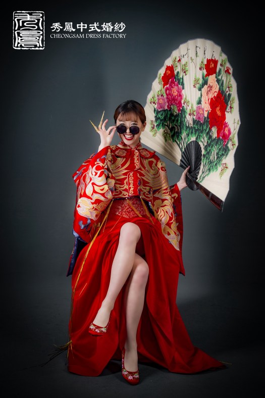 中式禮服,中式秀禾服,中式龍鳳褂,中式婚紗,中式婚紗推薦,龍鳳褂推薦,中式禮服出租,中式婚紗訂製,秀禾服出租,龍鳳褂款式,秀禾服,龍鳳褂