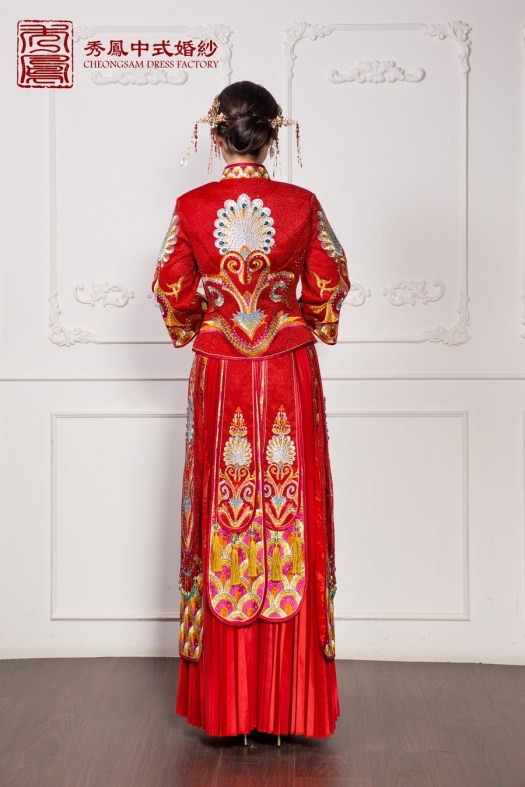 中式禮服,中式秀禾服,中式龍鳳褂,中式婚紗,中式婚紗推薦,龍鳳褂推薦,中式禮服出租,中式婚紗訂製,秀禾服出租,龍鳳褂款式,秀禾服,龍鳳褂