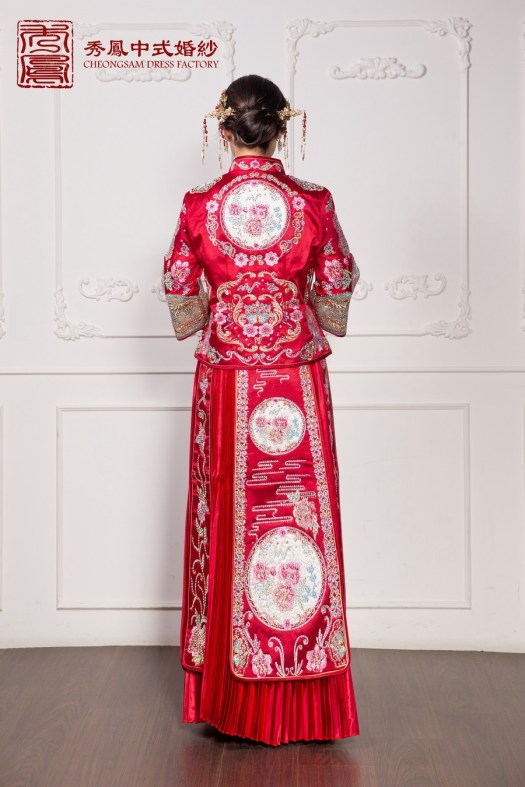 中式禮服,中式秀禾服,中式龍鳳褂,中式婚紗,中式婚紗推薦,龍鳳褂推薦,中式禮服出租,中式婚紗訂製,秀禾服出租,龍鳳褂款式,秀禾服,龍鳳褂